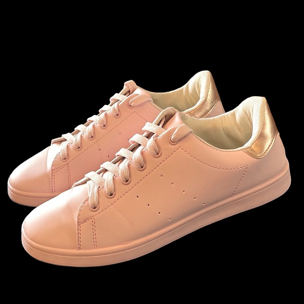 Streetwear Society Light Pink and Rose Gold Lace Up Women’s Sneaker Size 8 - Picture 2 of 13